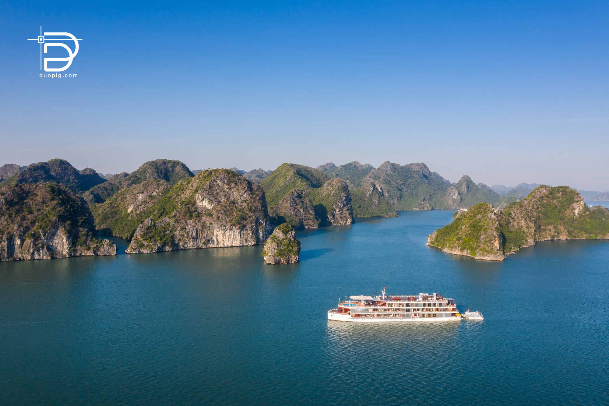 Dịch vụ chụp ảnh giới thiệu du thuyền, tàu du lịch chuyên nghiệp, The professional service of photographing and filming to introduce tourist ships and yachts, Dịch vụ chụp ảnh khách sạn - Chụp ảnh resort chuyên nghiệp